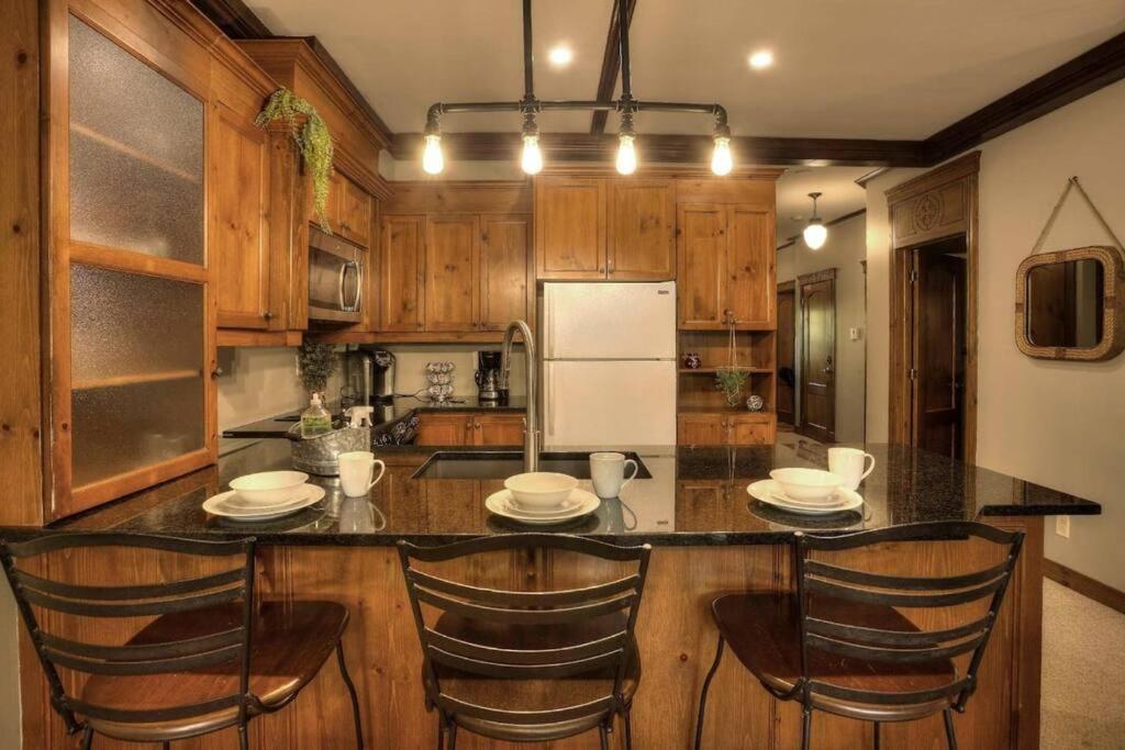 Les Manoirs Wpool & Hot Tub Near Village 110-7 Mont-Tremblant Exterior photo